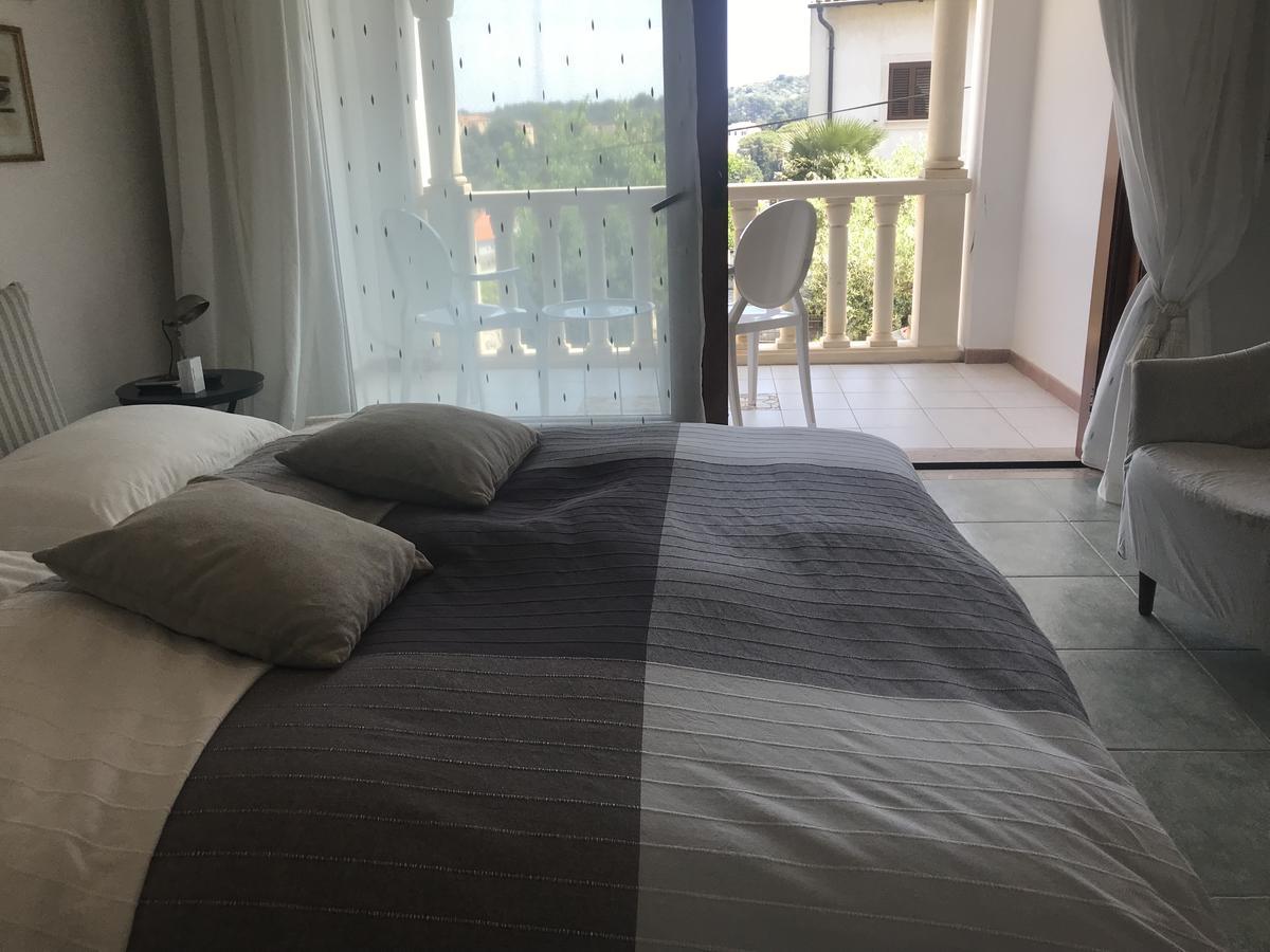 Villa Alma Veli Lošinj Buitenkant foto